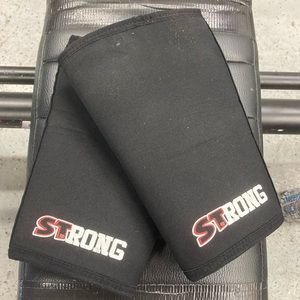 Powerlifting Knee Sleeve -Slingshot STrong sleeves